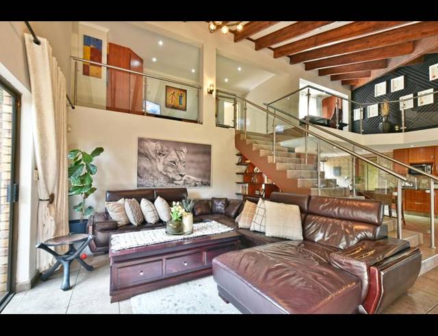 4 BEDROOM HOUSE FOR SALE IN GLENVISTA